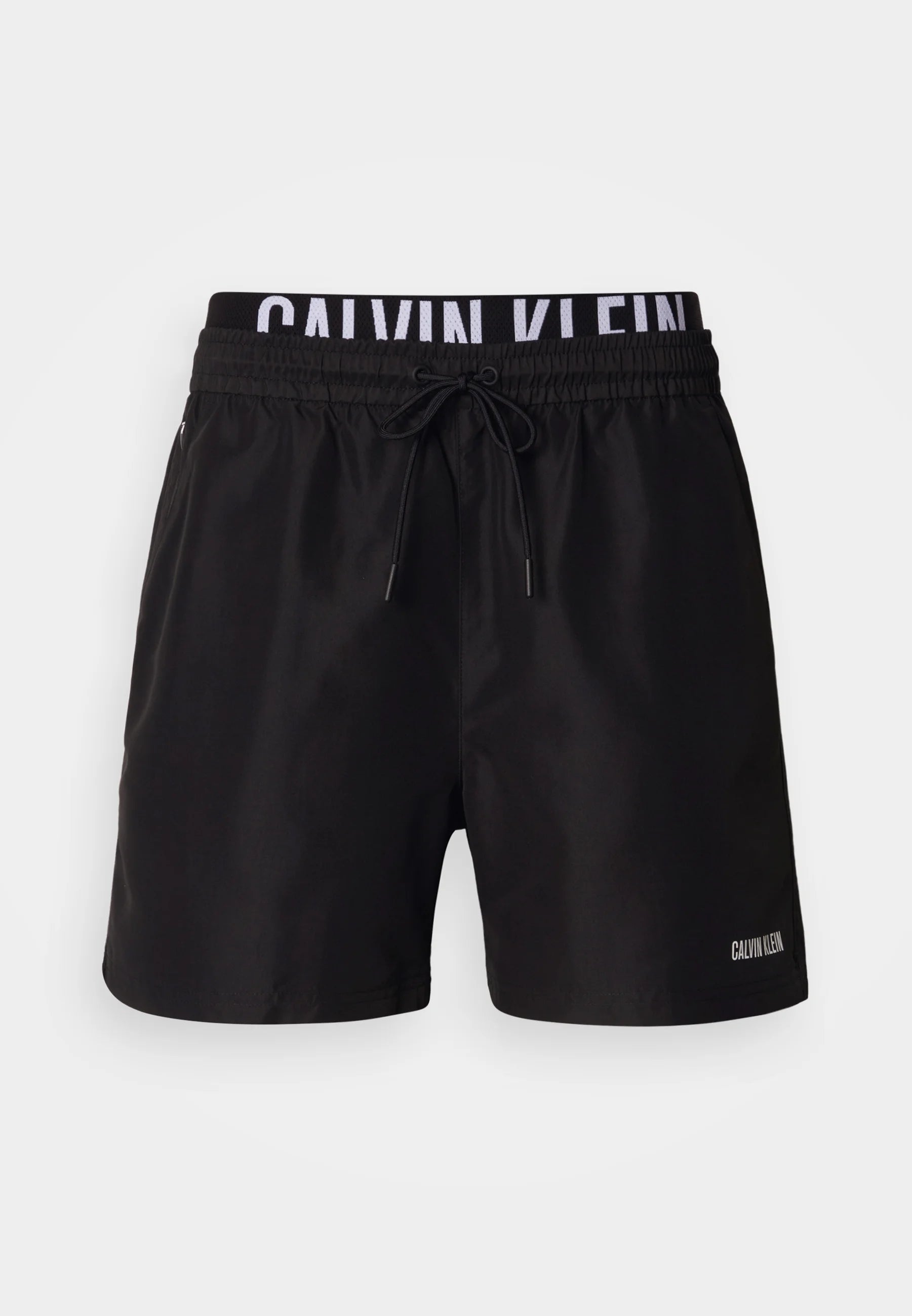 Středně stahovací plavkové šortky Calvin Klein – černé