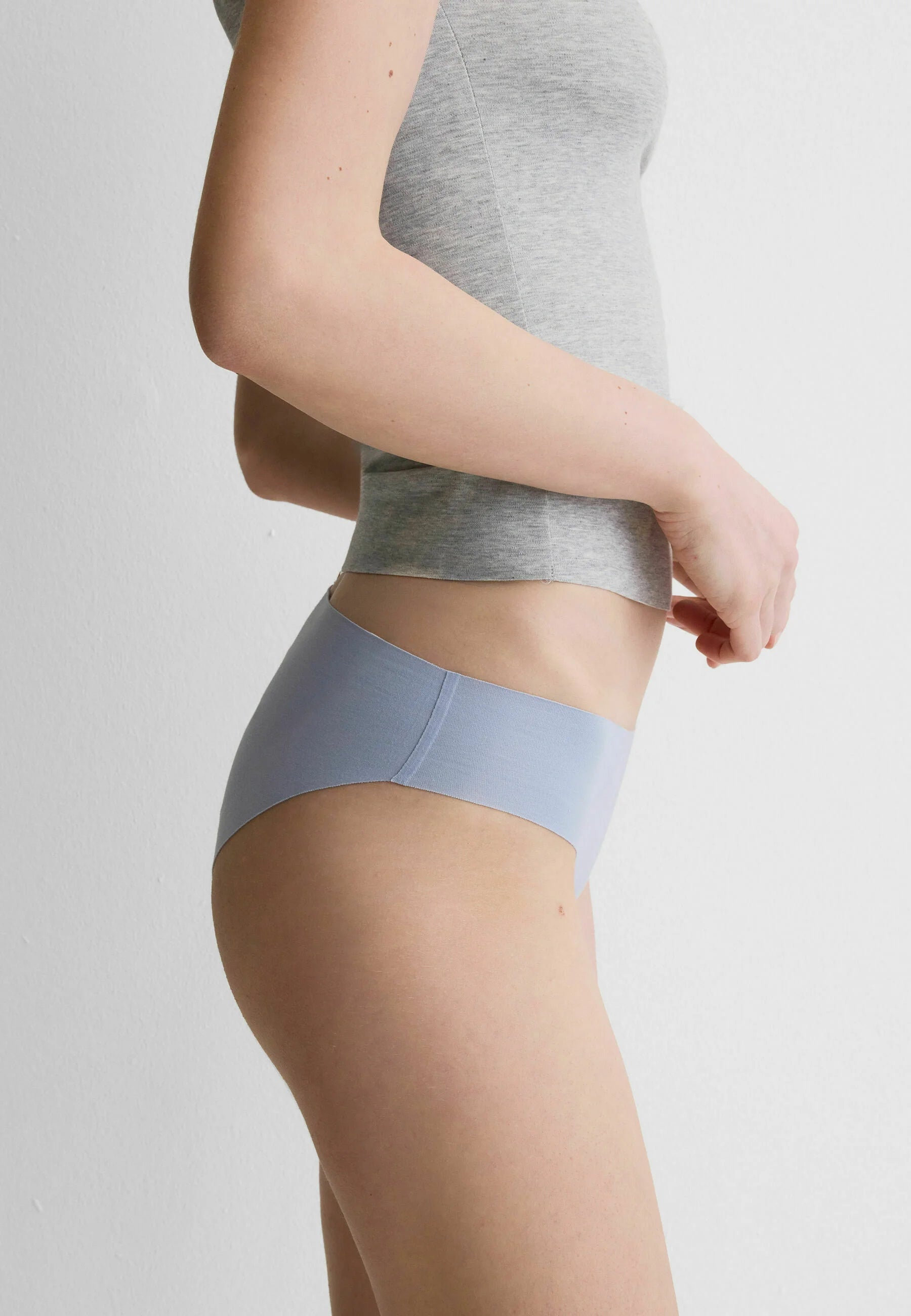 Intimissimi Seamless Briefs – Light Blue