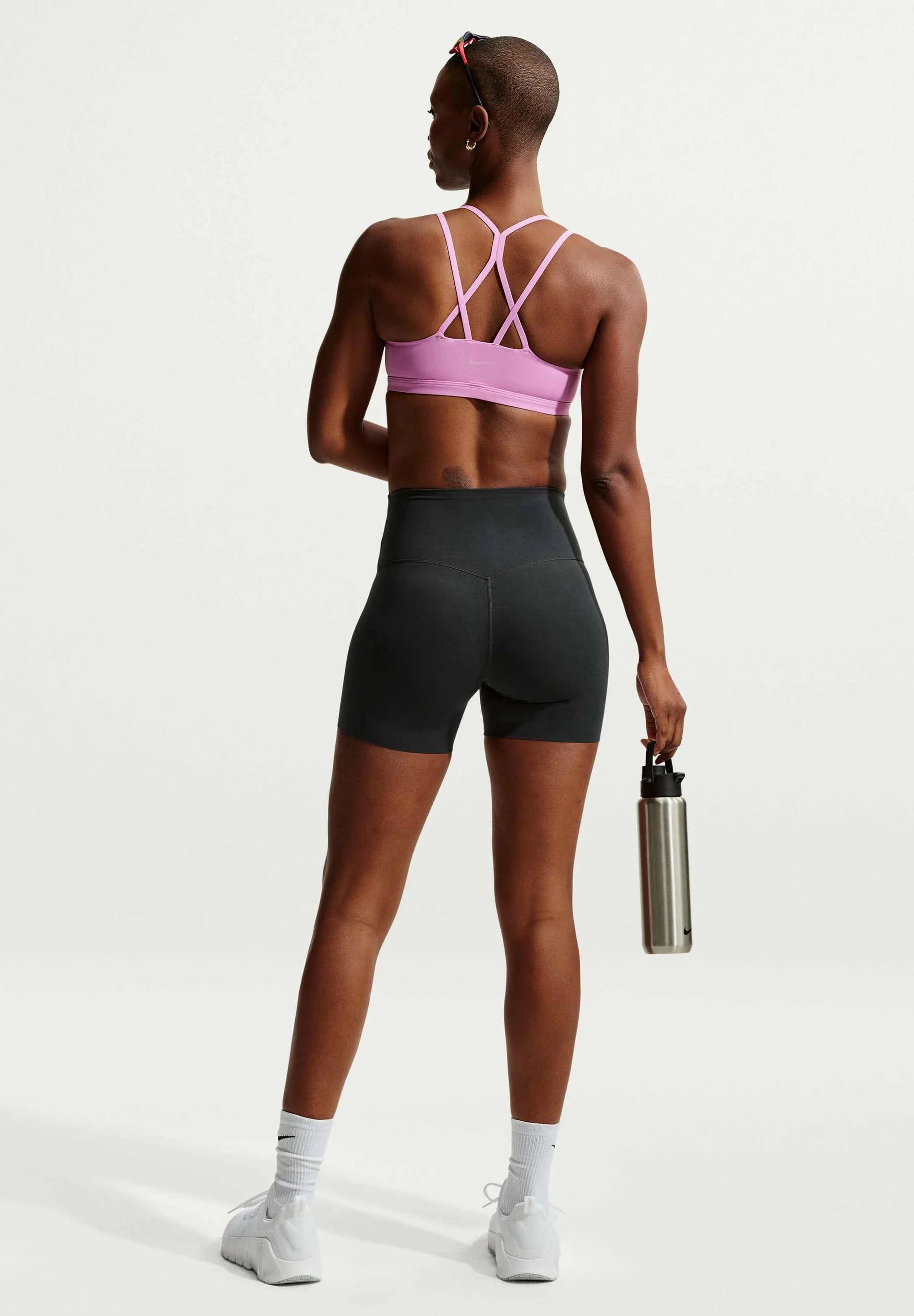 Podprsenka Nike Performance Zenvy Strappy Light Support – světle purpurová, bílá